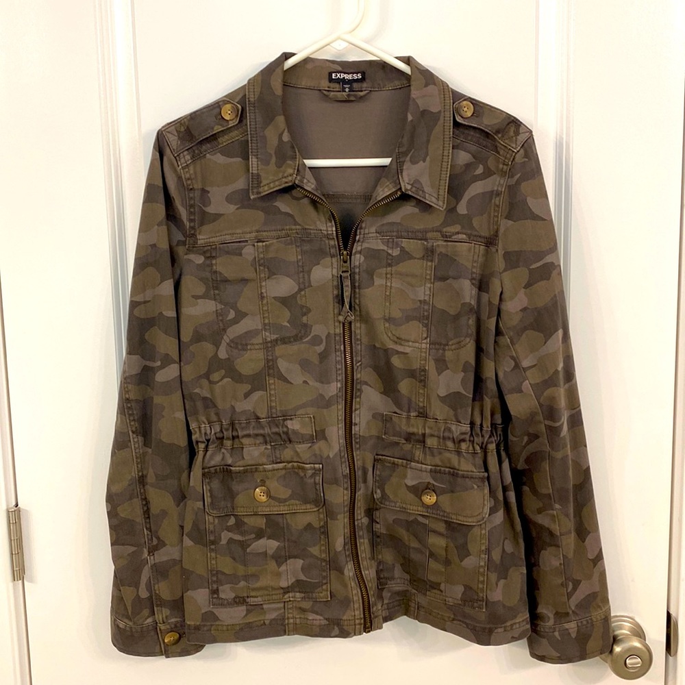 Express camo-print jacket